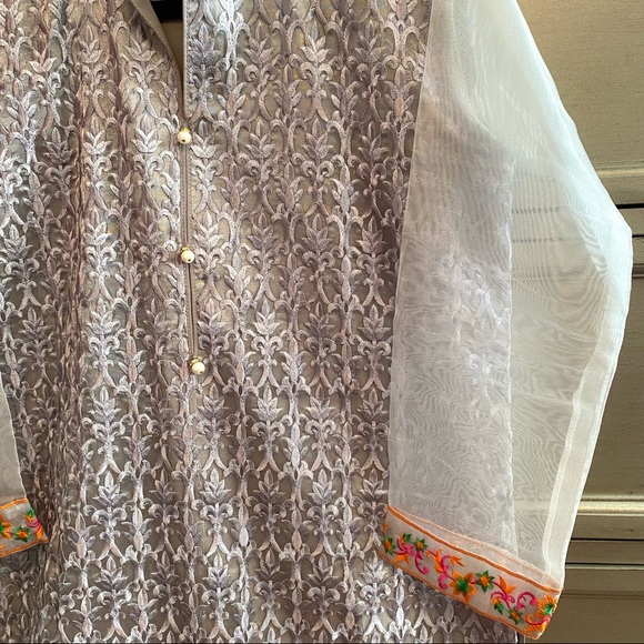 ✨Embroidered Organza Tunic/Long Shirt/Kameez for Formal or Party Wear, in Medium - Picture 2 of 7